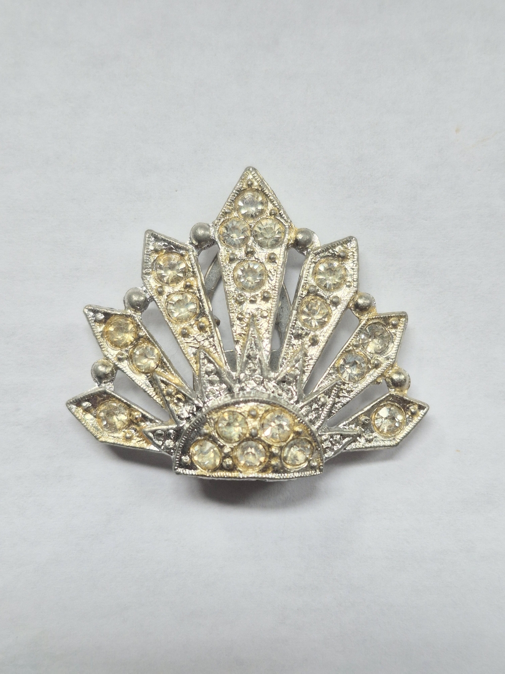 Vintage Art Deco Silver Tone Rhinestone Sunburst Fan Dress Clip